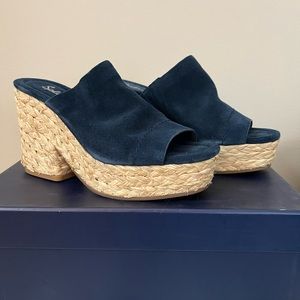 Splendid sandals- Never worn!